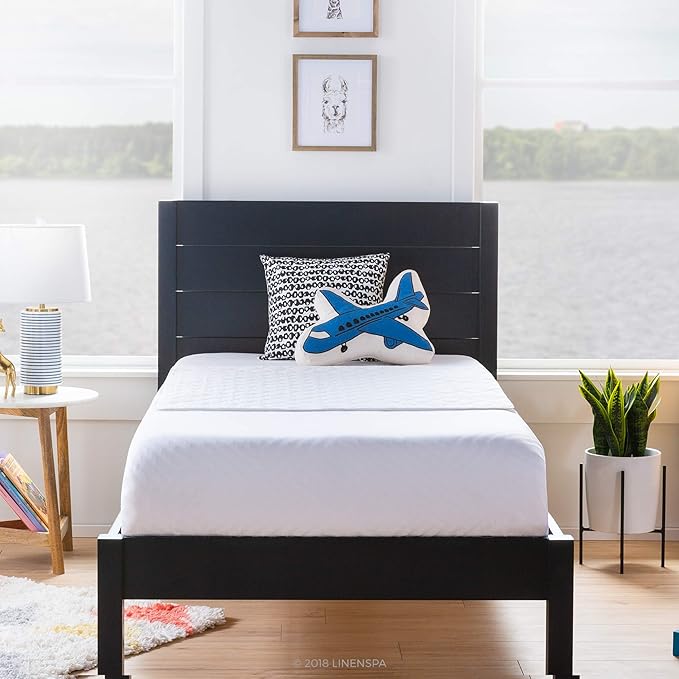 Linenspa Waterproof Mattress Pad – 34" x 52" Non Slip Waterproof Sheet and Mattress Protector – Highly Absorbent, Machine Washable, Quilted – Fits Full & Queen, White