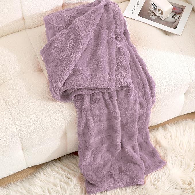 Light Purple Fleece Throw Blanket 50”×60” for Couch Sofa Bed,Super Soft Cozy Plush Microfiber Flannel Blanket with 3D Checkered Design Lightweight for Adults,Woman,Girls