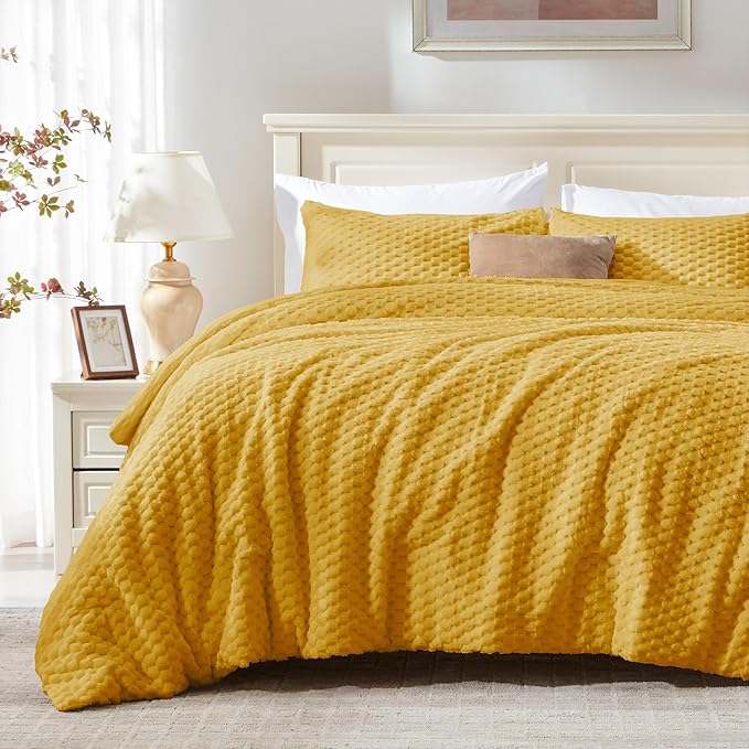 BEDELITE Fluffy Twin Comforter Set - Yellow Fleece Soft Comforter for Twin Size Bed, Luxury Warm Bedding Set for Winter, Fuzzy Bed Set 2 Pieces (1 Comforter, 1 Pillowcase)