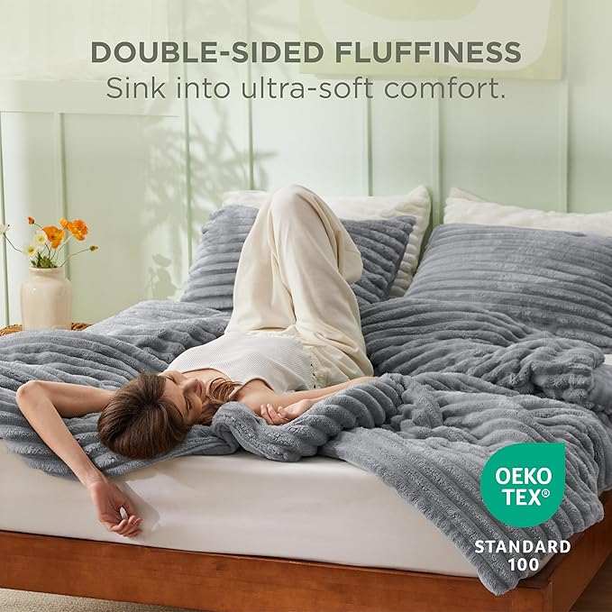 Bedsure Comforter Set Queen Size - GentleSoft™ 3 Pieces Double-Side Fleece Fluffy Grey Comforter Set, Cozy Striped Room Decor Aesthetic, Luxury Bedding Queen Size, 2 Pillowcases, 90x90 Inches