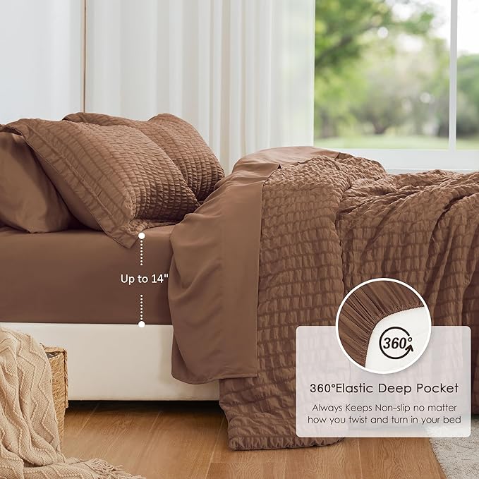 Love's cabin Seersucker Mocha Mousse Queen Comforter Set, 7-Piece All Season Lightweight Bed in a Bag Bedding Set with Comforter, Flat Sheet, Fitted Sheet, Pillowcases and Shams | Soft, Breathable, Lightweight