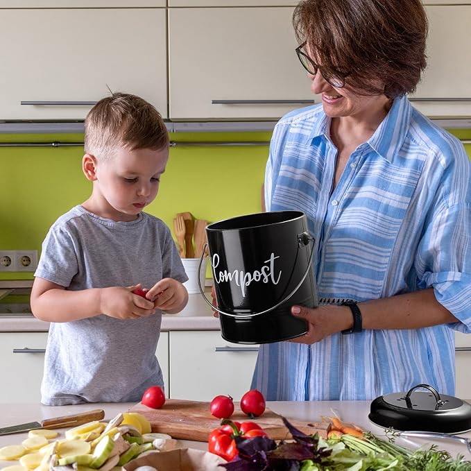DAYYET Compost Bin Kitchen, 1.3 Gallon Farmhouse Kitchen Compost Bin Countertop, Indoor Countertop Compost Bucket with Lid and Charcoal Filters, Black - Image 7