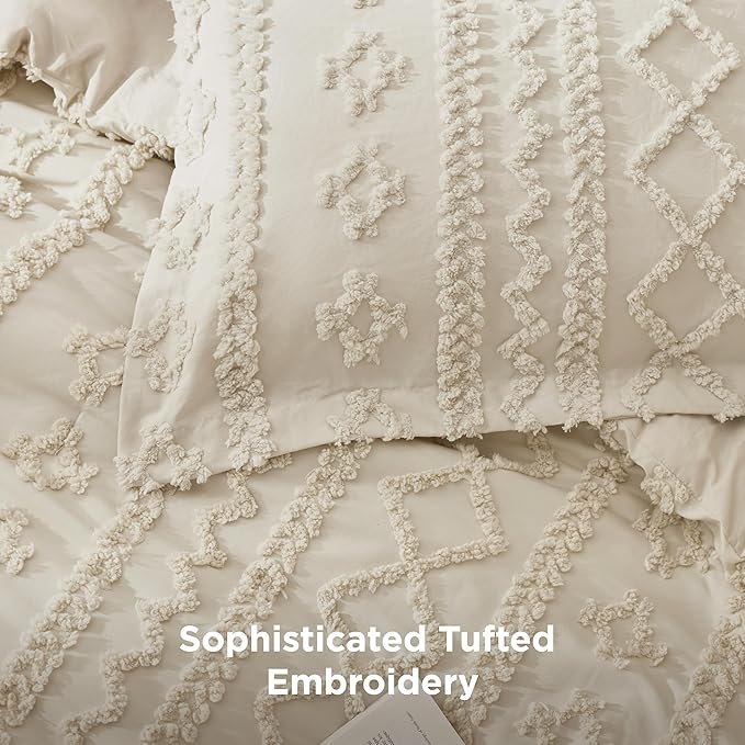 Bedsure Tufted Boho Comforter Set Full Size - Beige Boho Bed Set, GentleSoft™ 3 Pieces Farmhouse Shabby Chic Embroidery Bedding, Gifts for Woman, Soft Jacquard Full Comforter for All Seasons