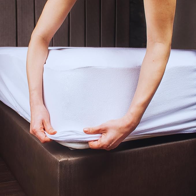 Premium 100% Waterproof Mattress Protector Twin XL Size, Absorbent, Cotton, Bed, Breathable Fitted Mattress Cover with Stretchable Pockets, Cover Smooth Soft Noiseless Washable