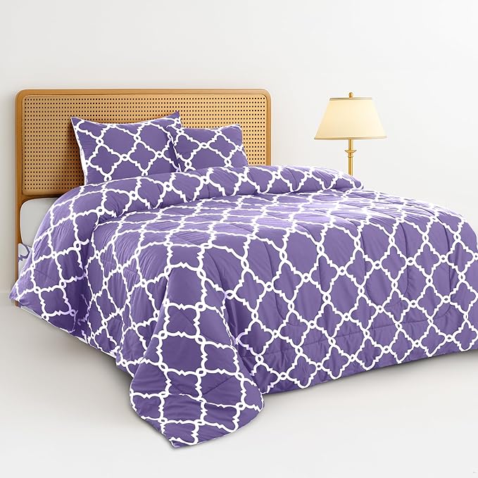 LUX Décor Reversible 4pc Twin Comforter Set, Printed Bedding Set, All-in-One Bed in a Bag, Includes 1 Comforter, 1 Pillow Sham, 1 Decor Pillow & 1 Bed Skirt (Quatrefoil Lavender,Twin)