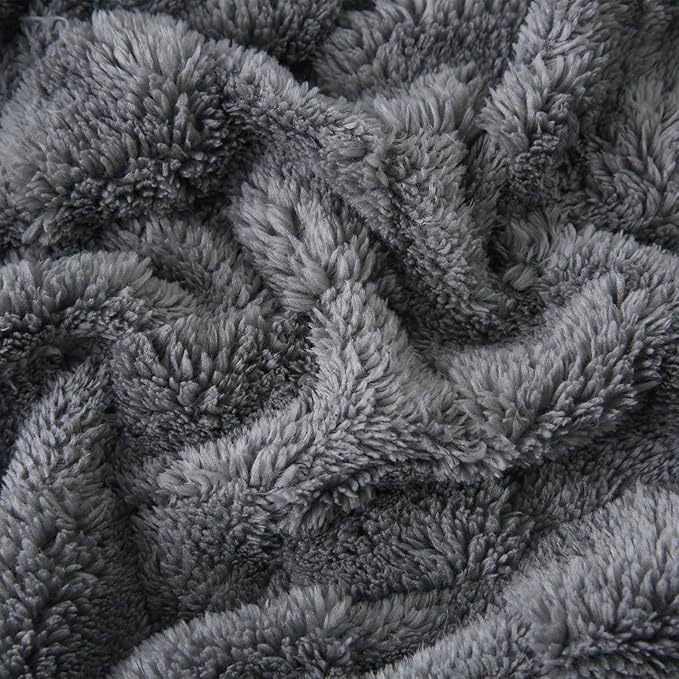 Grey Fleece Throw Blanket 50”×60” for Couch Sofa Bed,Super Soft Cozy Plush Microfiber Flannel Blanket with 3D Checkered Design Lightweight for Adults,Woman,Girls