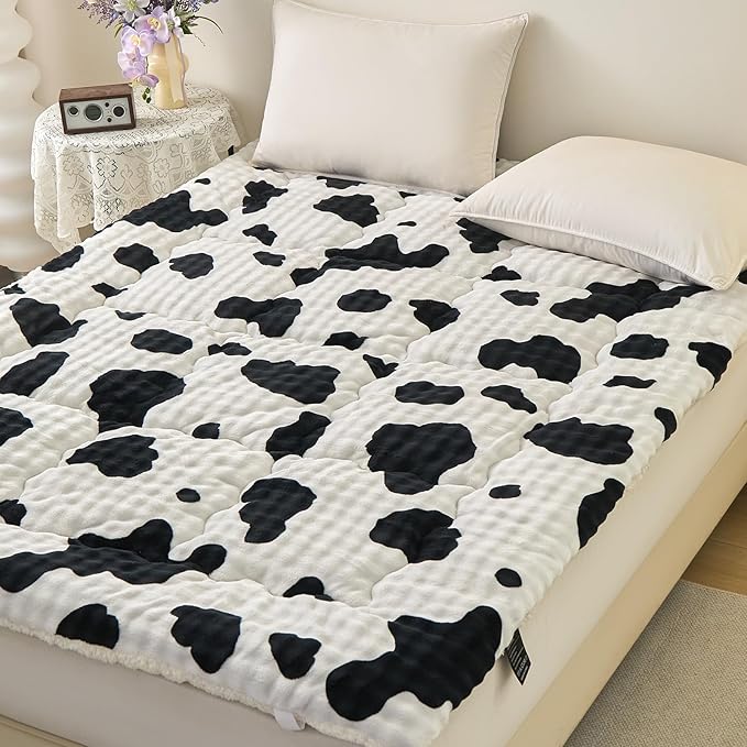King Mattress Pad 78 x 80 inches, King Size Mattress Cover Warm Thicken Velvet Breathable and Comfortable with 4 Elastic Band, Deep Pocket Stretchable up to 15 inches Washable, Cow Pattern