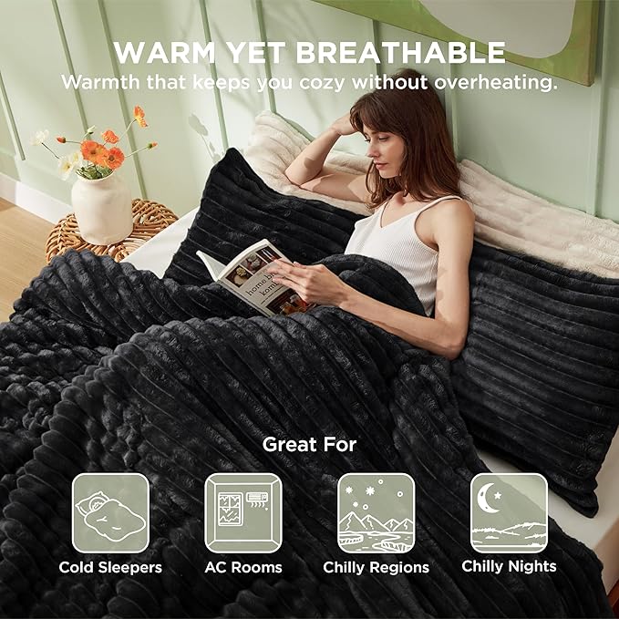 Bedsure Comforter Set Queen Size - GentleSoft™ 3 Pieces Double-Side Fleece Fluffy Black Comforter Set, Cozy Striped Room Decor Aesthetic, Luxury Bedding Queen Size, 2 Pillowcases, 90x90 Inches