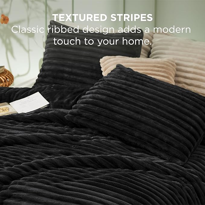 Bedsure Comforter Set Queen Size - GentleSoft™ 3 Pieces Double-Side Fleece Fluffy Black Comforter Set, Cozy Striped Room Decor Aesthetic, Luxury Bedding Queen Size, 2 Pillowcases, 90x90 Inches