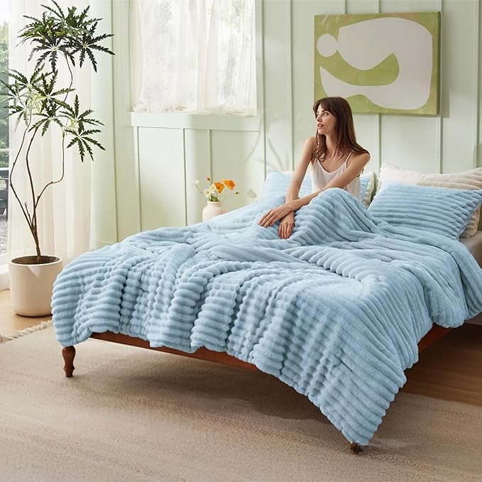 Bedsure King Comforter - GentleSoft™ 3 Pieces Double-Side Fleece Fluffy Light Blue Comforter Set, Cozy Striped Room Decor Aesthetic, Luxury King Size Bedding with 2 Pillowcases, 104x90 Inches