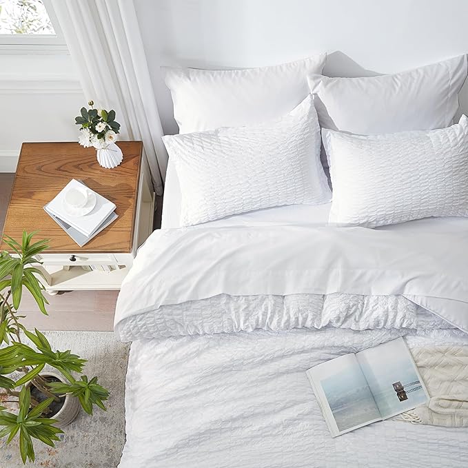 Zzlpp King Comforter Set 7 Pieces, White Seersucker Bed in a Bag with Comforter and Pillowcases, All Season Bedding Sets with 1 Comforter, 2 Pillow Shams, 2 Pillowcases, 1 Fitted Sheet