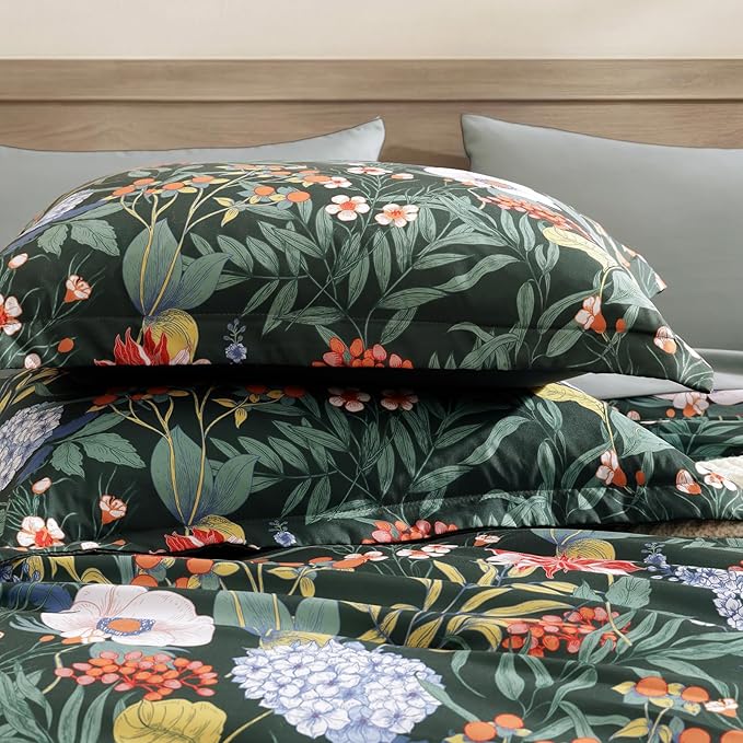 CASAAGUSTO Queen Comforter Set-7 Pieces Green Botanical Floral Bedding, Flowers Printed Design Queen Bed in a Bag with Botanical Flowers Comforter, Sheets, Pillowcases & Shams