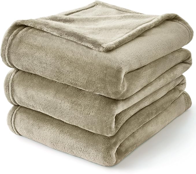 BEDELITE Fleece Blanket Twin Size Oatmeal Throw Blankets for Couch & Bed, Luxury Plush Cozy Fuzzy Blanket 60x80 inches, Super Soft Warm Lightweight Throw Blanket for Travel Camping