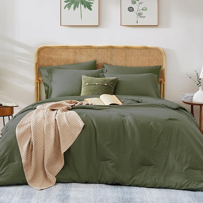 WRENSONGE Oversized Queen Comforter Set - 7 Pieces Olive Green Bed in a Bag Queen with Sheets, 2 Pillow Shams, and 2 Pillowcases- Warm Bedding Sets Queen for All Season