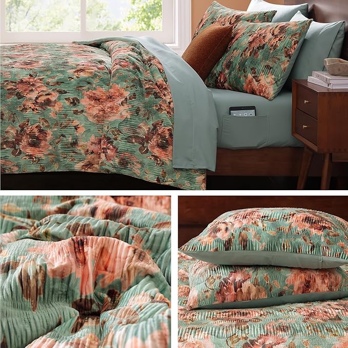 CASAAGUSTO Queen Comforter Set, 7 PCS Sage & Red Floral Comforter Set with Flowers Leaves Pattern, Soft Velvet Design for Winter Queen Size Bedding Set(90"X90")