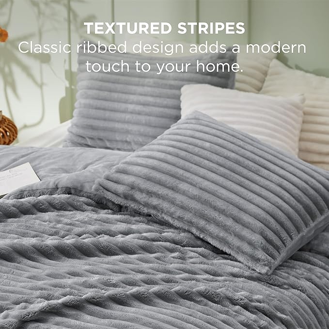 Bedsure Comforter Set Queen Size - GentleSoft™ 3 Pieces Double-Side Fleece Fluffy Grey Comforter Set, Cozy Striped Room Decor Aesthetic, Luxury Bedding Queen Size, 2 Pillowcases, 90x90 Inches