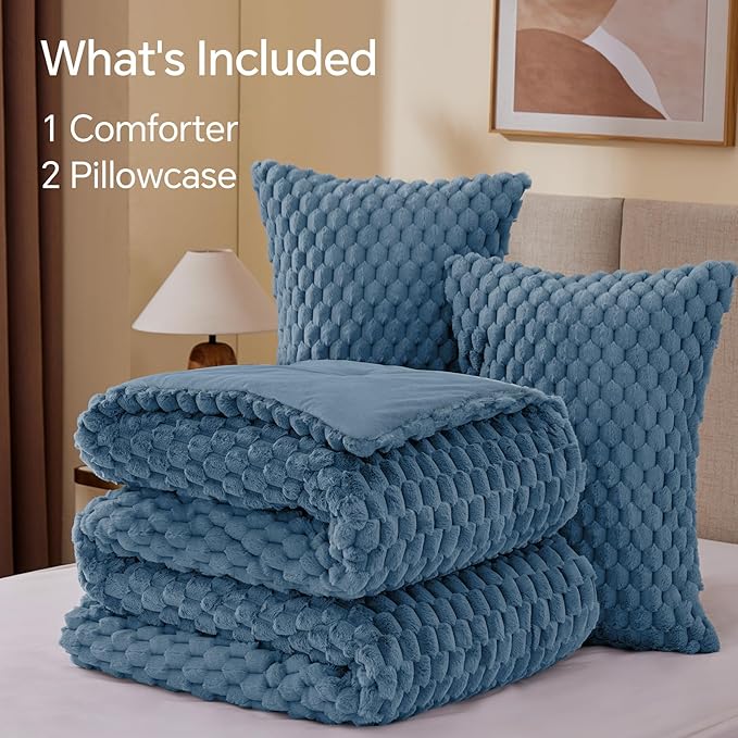 BEDELITE Fluffy King Size Comforter Set - Blue Fog Fleece Soft Comforter for King Size Bed, Luxury Warm Bedding Set for Winter, Fuzzy Bed Set 3 Pieces (1 Comforter, 2 Pillowcases)