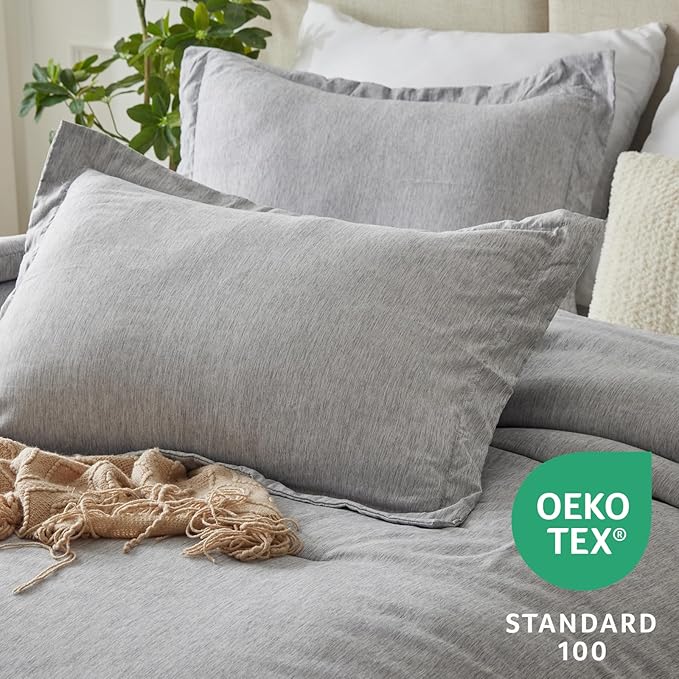 CozyLux Queen Comforter Set - 3 Pieces Light Grey Soft Luxury Cationic Dyeing Queen Comforter for All Season, Light Gray Breathable Lightweight Fluffy Bedding Sets with 1 Comforter and 2 Pillow Shams
