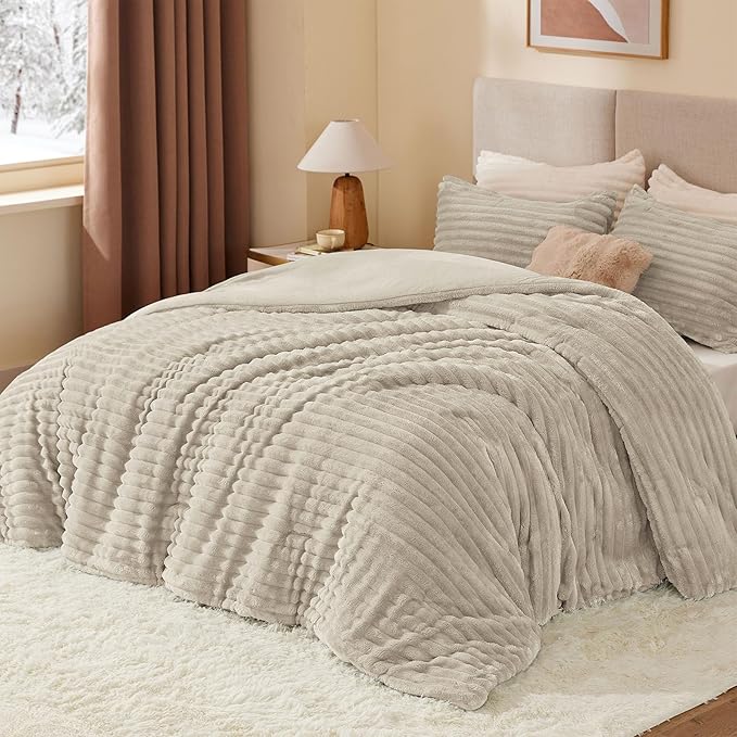 BEDELITE Fleece Full Comforter Set -Super Soft & Warm Fluffy Linen Bedding, Luxury Fuzzy Heavy Bed Set for Winter with 2 Pillow Cases