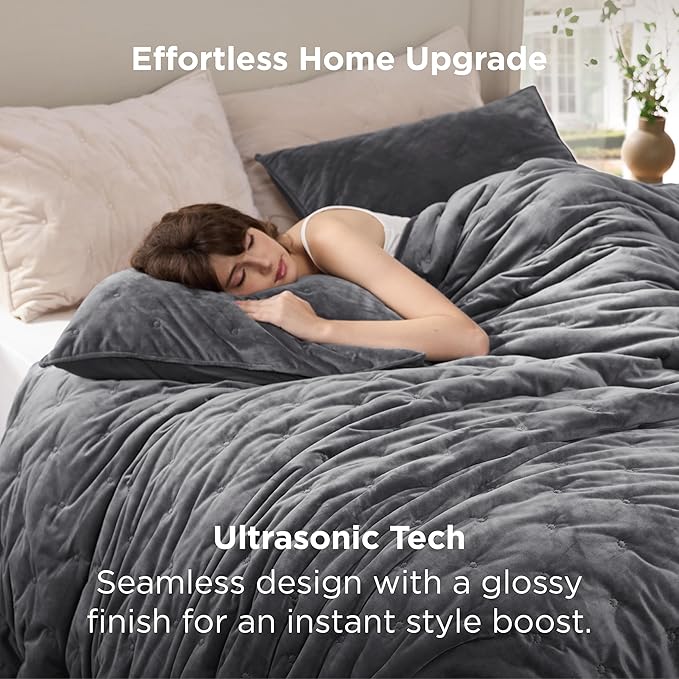 Bedsure Velvet Fleece Comforter Set Queen, Dark Grey Lightweight Quilted Bedding Set, Soft Warm Blanket for All Season, 3 Pieces, 1 Comforter (90" x 90") and 2 Pillow Shams (20" x 26")