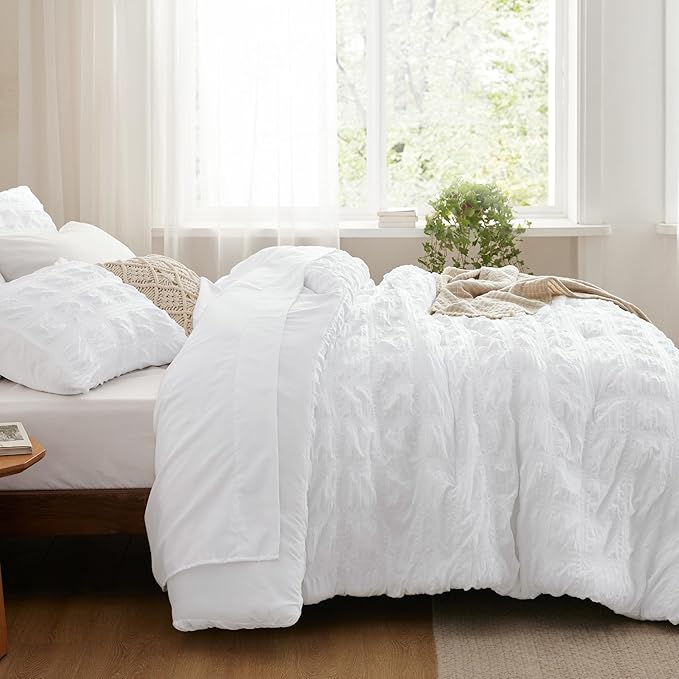 Bedsure Plaid Seersucker Comforter Sets Full Size Bed 7 Piece, Soft Lightweight White Bedding All Season Full Bed in a Bag Set with Comforters, Sheets, Pillowcases & Shams