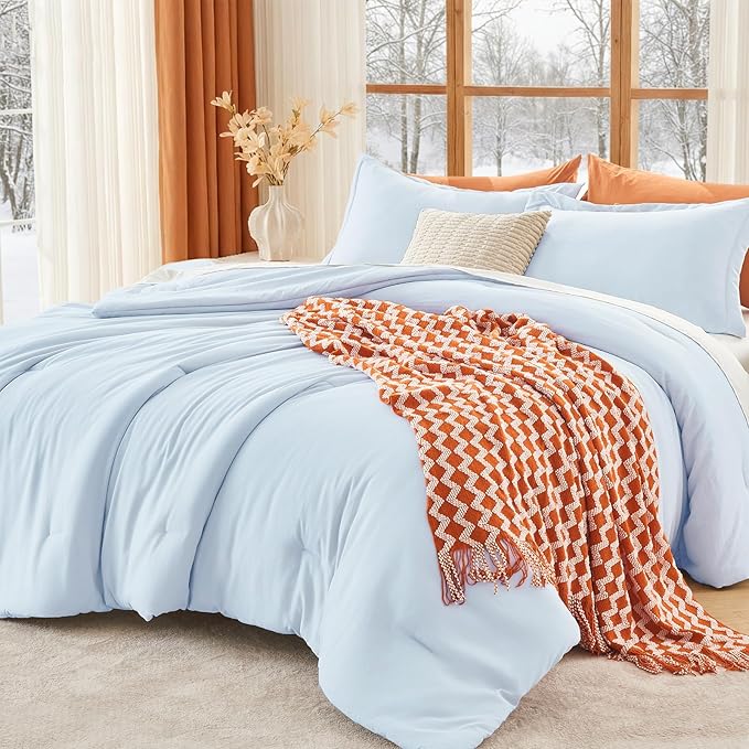 MUXHOMO King Size Comforter Set, All Season Ultra Soft Down Alternative Bedding - 3 Piece Lightweight Bed Set Includes 1 Comforter (104"x90") and 2 Pillow Shams (20"x36"), Light Blue
