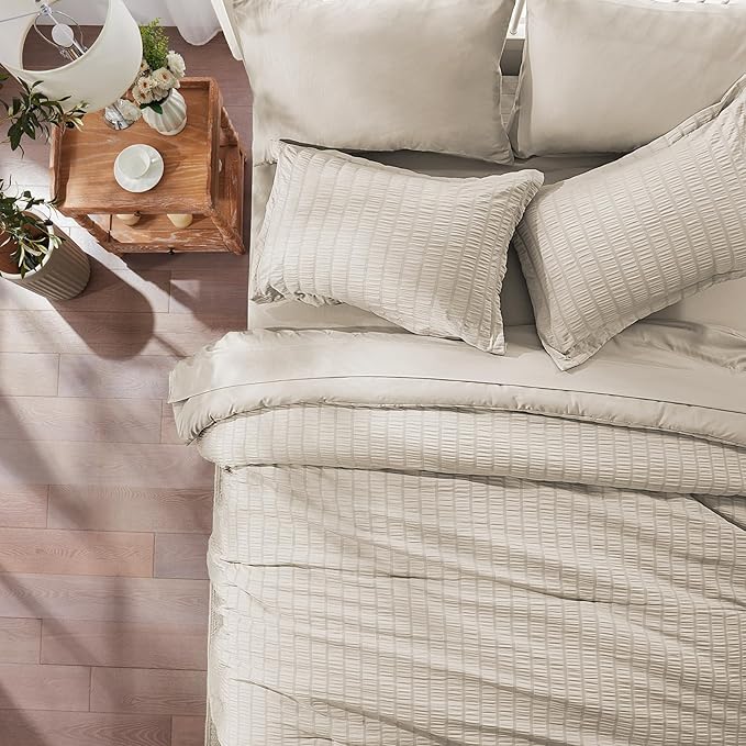 Zzlpp Twin Comforter Set 5 Pieces, Beige Seersucker Bed in a Bag with Comforter and Sheets, All Season Bedding Sets with 1 Comforter, 1 Pillow Sham, 1 Pillowcase, 1 Flat Sheet, 1 Fitted Sheet