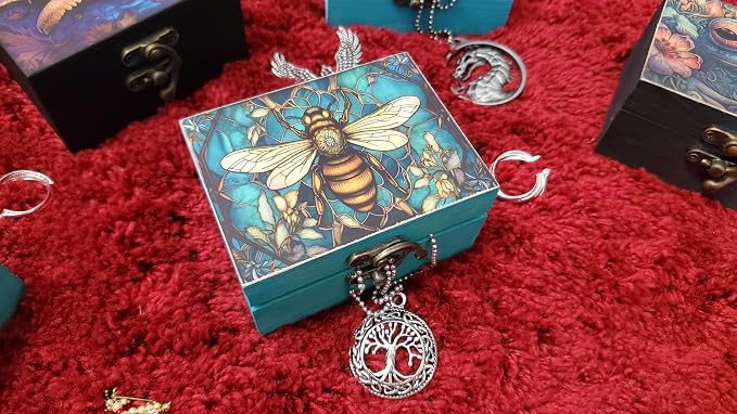 JB&C Premium Bee Trinket Box Small Jewelry Keepsake Box | Earrings Necklace Storage Box for Girls Women | Bee lovers Gift Idea, Animals Ornaments for Home Décor (3BES) - Image 6