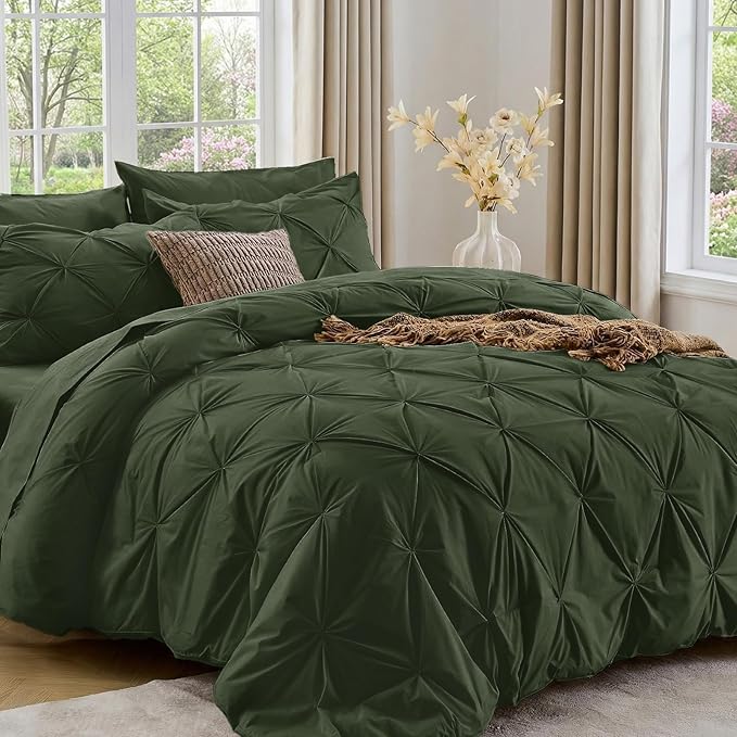 Sasttie King Size Comforter Set, 7-Piece Bed in a Bag, Pintuck Bedding Sets for All Season, Includes Comforter, Flat Sheet, Fitted Sheet, Pillowcases and Pillowshams, Dark Green