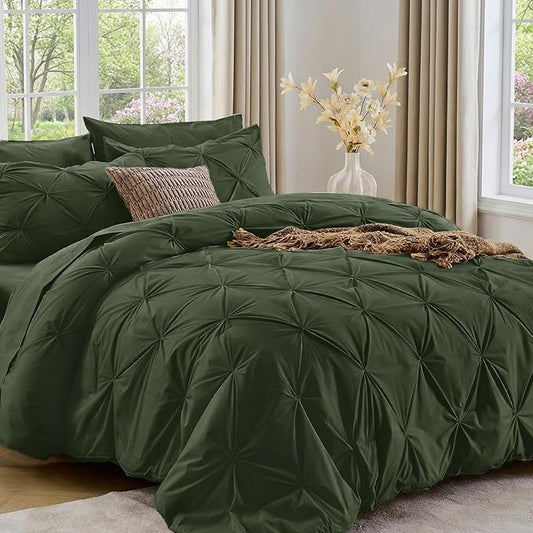 Sasttie King Size Comforter Set, 7-Piece Bed in a Bag, Pintuck Bedding Sets for All Season, Includes Comforter, Flat Sheet, Fitted Sheet, Pillowcases and Pillowshams, Dark Green