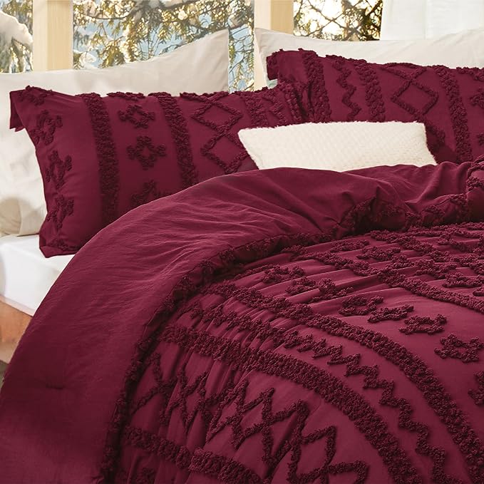 Bedsure Tufted Boho Comforter Set Queen Size - Burgundy Boho Bed Set, GentleSoft™ 3 Pieces Farmhouse Shabby Chic Embroidery Bedding, Gifts for Woman, Soft Jacquard Queen Comforter for All Seasons