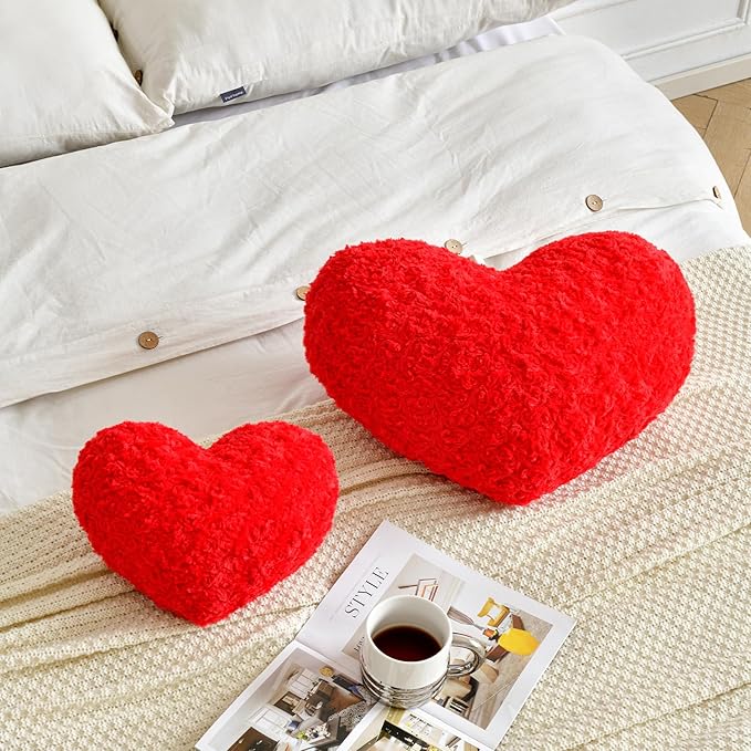 Heart Pillow, Soft Heart Shaped Pillow with Room Decorative Throw Pillows for Bed Couch Chair Sofa, Heart Shaped Cute Throw Pillow Cushion for Bedroom Living Room (Red, Large 19.6" x 15.7")