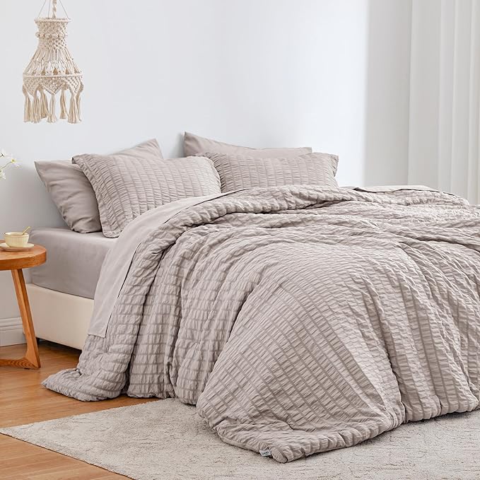 Love's cabin Seersucker Burlwood Queen Comforter Set, 7-Piece All Season Lightweight Bed in a Bag Bedding Set with Comforter, Flat Sheet, Fitted Sheet, Pillowcases and Shams | Soft, Breathable, Lightweight