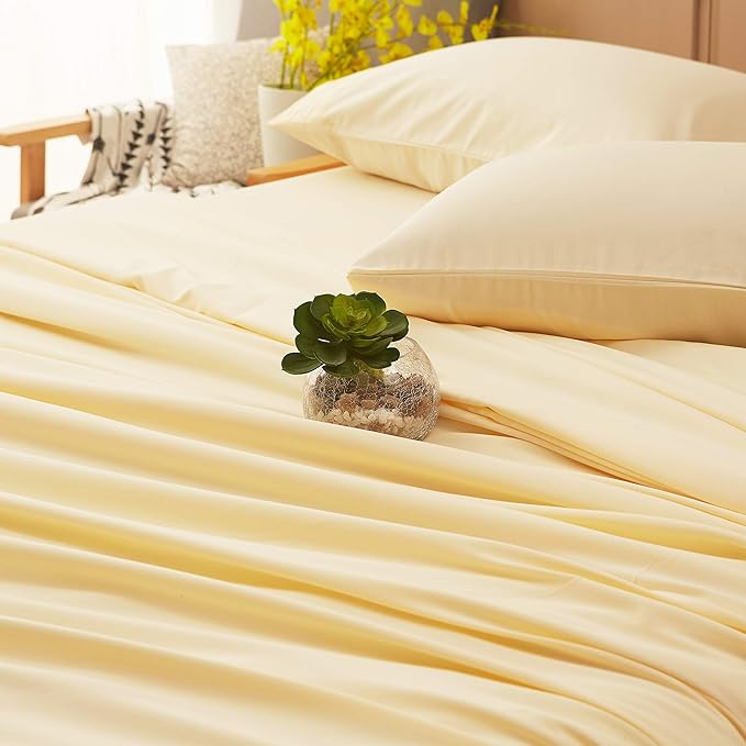SONORO KATE Bed Sheet Set Super Soft Microfiber 1800 Thread Count Luxury Egyptian Sheets 18-Inch Deep Pocket Wrinkle and Hypoallergenic-4 Piece(California King Ivory)