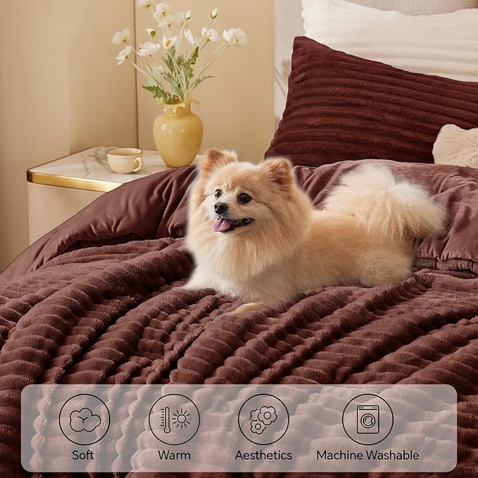 BEDELITE Fleece King Comforter Set -Super Soft & Warm Fluffy Hot Chotolate Bedding, Luxury Fuzzy Heavy Bed Set for Winter with 2 Pillow Cases