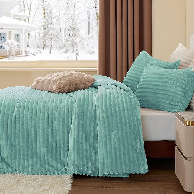 BEDELITE Fleece Queen Comforter Set -Super Soft & Warm Fluffy Haze Blue Bedding, Luxury Fuzzy Heavy Bed Set for Winter with 2 Pillow Cases