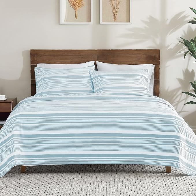 ClevaHome Classic Stripe Sheet Set - 4 Pieces Super Soft & Breathable Bed Sheet Set with Deep Pocket, Enhanced Comfort & Easy Care (King, Glacier Stripe)