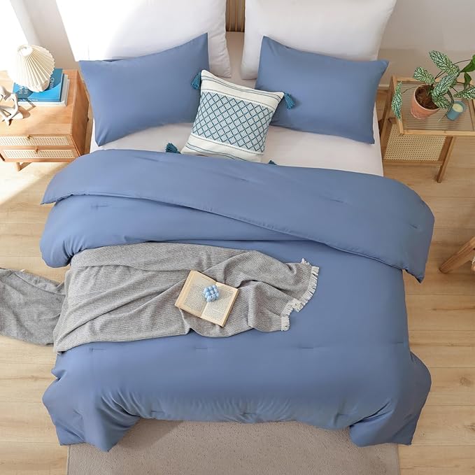 ROSGONIA Twin/Twin XL Comforter for College Girls Boys Slate Blue, 1 Comforter & 1 Pillowcase All Season Kids Comforter Sets Lightweight Dorm Bedding