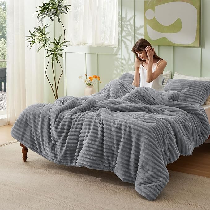 Bedsure Cal King Comforter Set - GentleSoft™ 3 Pieces Double-Side Fleece Fluffy Grey Comforter Set, Cozy Striped Room Decor Aesthetic, Luxury Cal King Bedding, 2 Pillowcases, 104x96 Inches