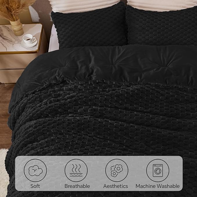 BEDELITE Fluffy Queen Comforter Set - Black Fleece Soft Comforter for Queen Size Bed, Luxury Warm Bedding Set for Winter, Fuzzy Bed Set 3 Pieces (1 Comforter, 2 Pillowcases)