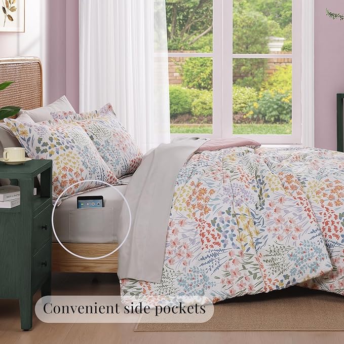 CASAAGUSTO King Comforter Set, 7 PCS Pinkish Floral Comforter Set with Flowers Leaves Pattern, Soft Seersucker Design All Season King Size Bedding Set(102"X90")