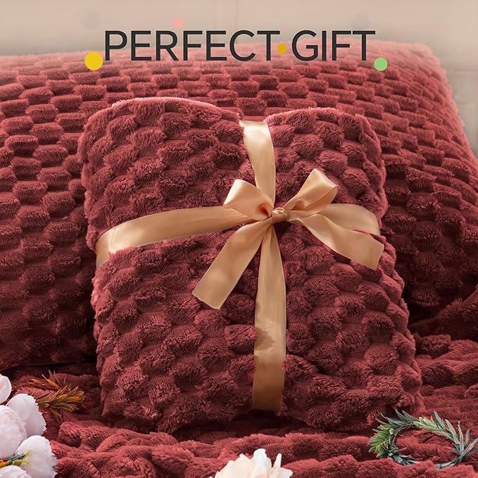 BEDELITE Fluffy King Size Comforter Set - Burgundy Fleece Soft Comforter for King Size Bed, Luxury Warm Bedding Set for Winter, Fuzzy Bed Set 3 Pieces (1 Comforter, 2 Pillowcases)