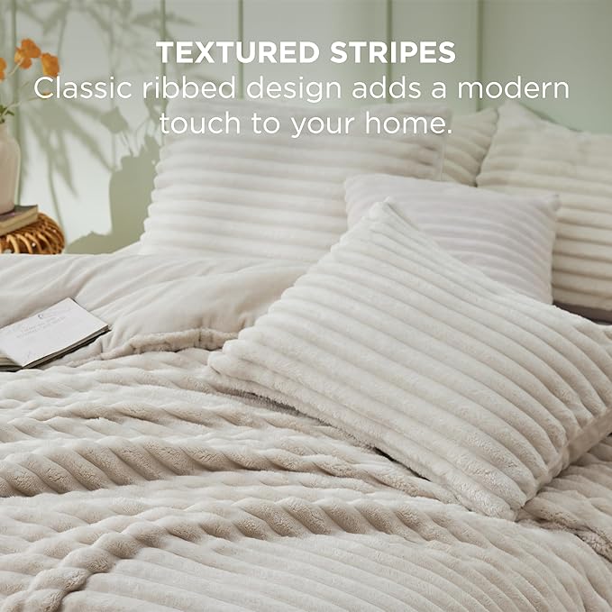Bedsure Comforter Set Queen Size - GentleSoft™ 3 Pieces Double-Side Fleece Fluffy Linen Comforter Set, Cozy Striped Room Decor Aesthetic, Luxury Bedding Queen Size, 2 Pillowcases, 90x90 Inches