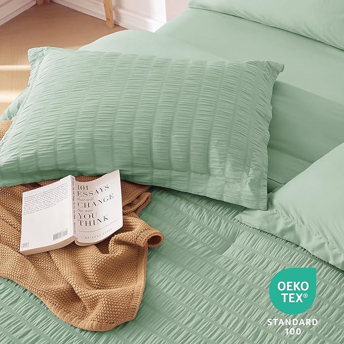 MUXHOMO 7 Pieces Queen Comforter Set, Seersucker Bed in a Bag Queen Size, All Season Luxury Bedding Set with Comforter, Flat Sheet, Fitted Sheet, Pillowcases & Shams, Sage Green