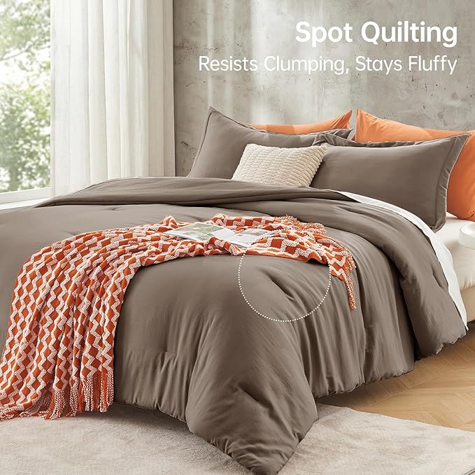 MUXHOMO Full Comforter Sets, All Season Ultra Soft Down Alternative Bedding - 3 Piece Lightweight Bed Set Includes 1 Comforter (82"x86") and 2 Pillow Shams (20"x26"), Brown