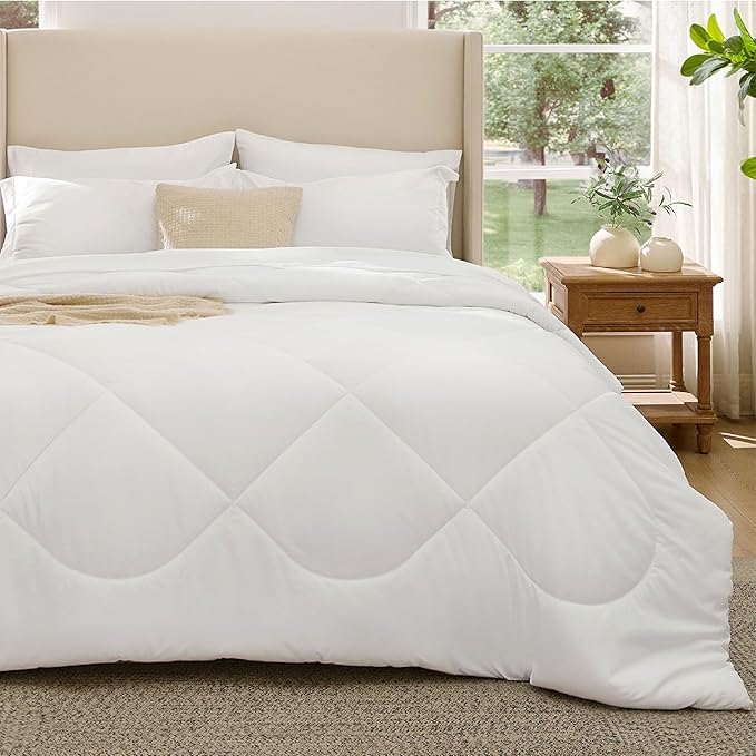 Bedsure 7 Pieces Full Comforter Set Premium Series, Hotel Luxury Soft Bed in a Bag, Goose Down Alternative, Safe for Sensitive Skin Bedding Comforter All Season Medium Warmth, White Wavy Quilted