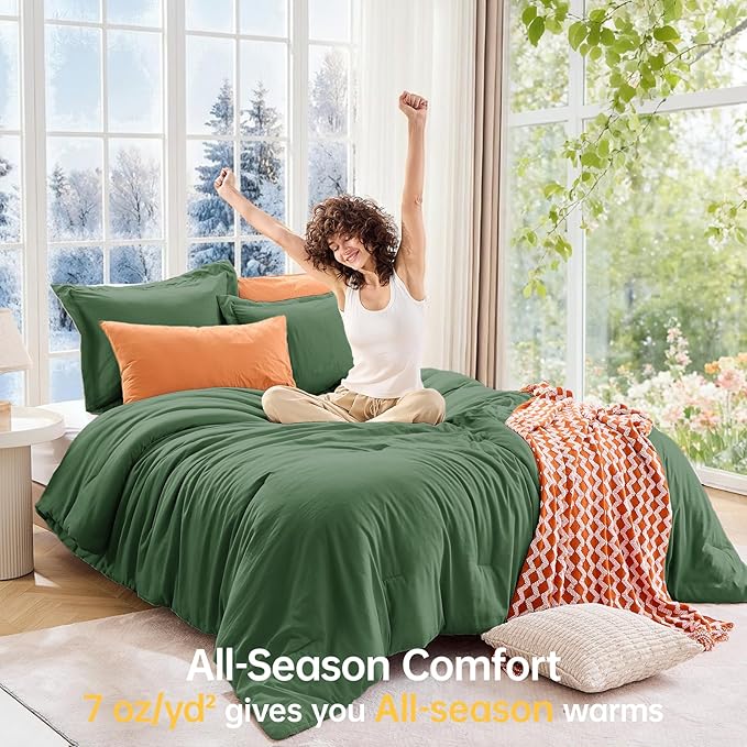 MUXHOMO Queen Comforter Set, All Season Ultra Soft Down Alternative Bedding - 3 Piece Lightweight Bed Set Includes 1 Comforter (90"x90") and 2 Pillow Shams (20"x26"), Dark Green