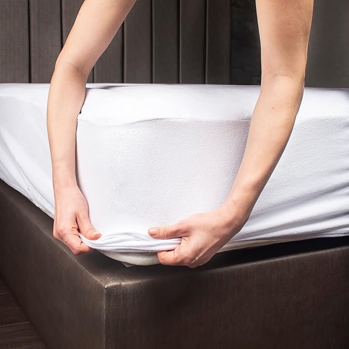 Premium 100% Waterproof Mattress Protector California King Size, Absorbent, Cotton, Bed, Breathable Fitted Mattress Cover with Stretchable Pockets, Cover Smooth Soft Noiseless Washable