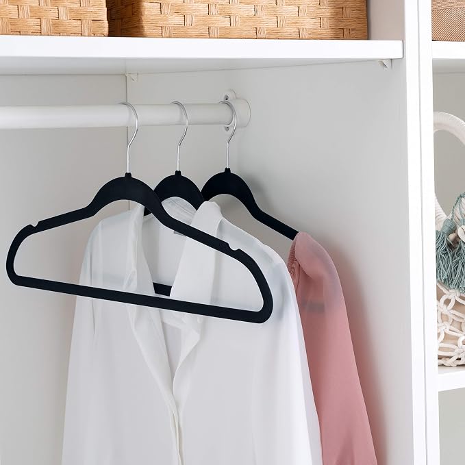 Simplify 10 Super Slim Velvet Huggable Hangers in Black - Image 5