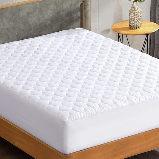 The Grand Hotel Collection Short King Size Hybrid Mattress Protector & Pad - Soft and Comfortable Bed Sheet Cover That Restores The Beauty of Your Mattress, While Protecting from Stains,and Dirt